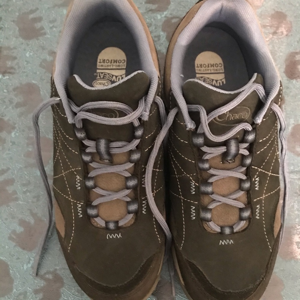 Chacos hiking shoes